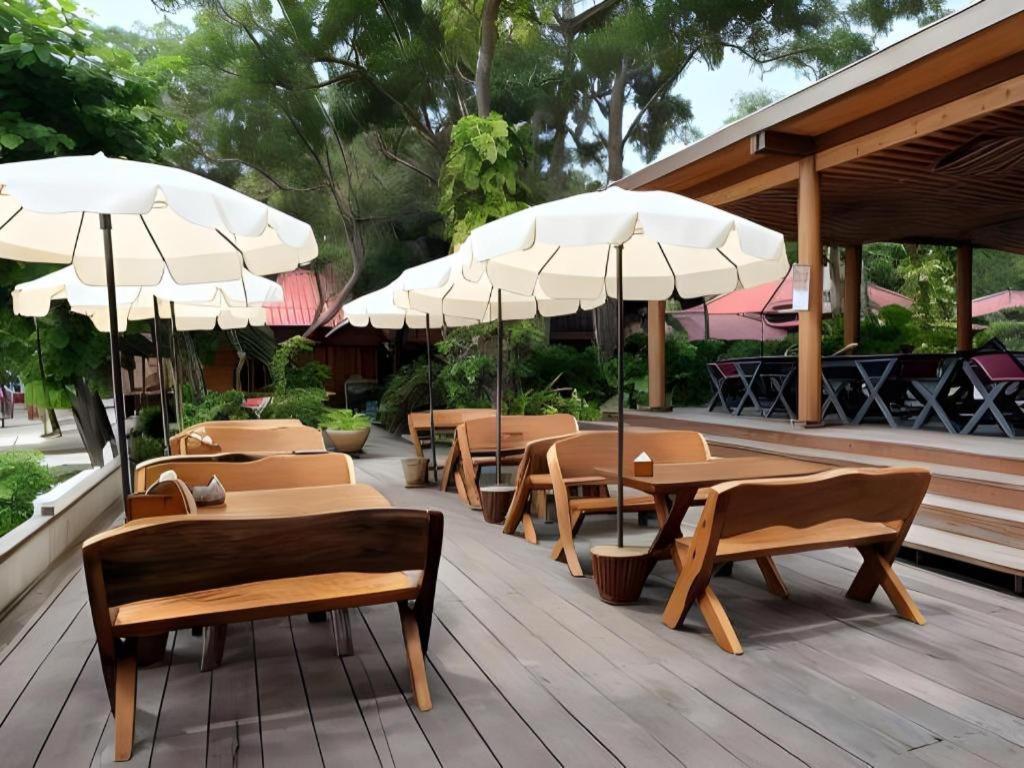 Tonsak Resort Koh Samet Bagian luar foto